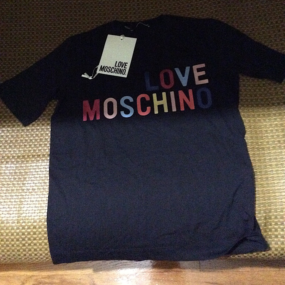 BRAND NEW Love Moschino Donna T-Shirt (size 8)
